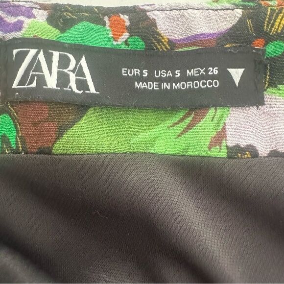 Zara Women’s Faux Wrap Floral Side Ruched Mini Skirt Size Small - Picture 6 of 7